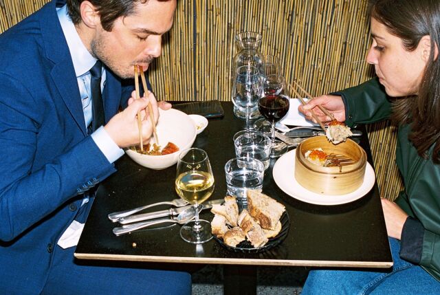 Tables galochantes et bars à bécoter : nos prévisions gastromantiques