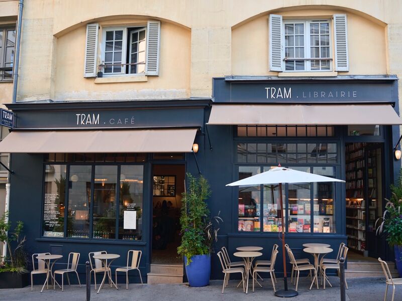 Restaurant Tram café-librairie (Paris)