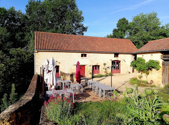restaurant la savie les eyzies