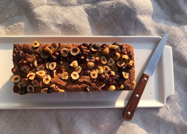 Cake noisettes et farine de châtaigne