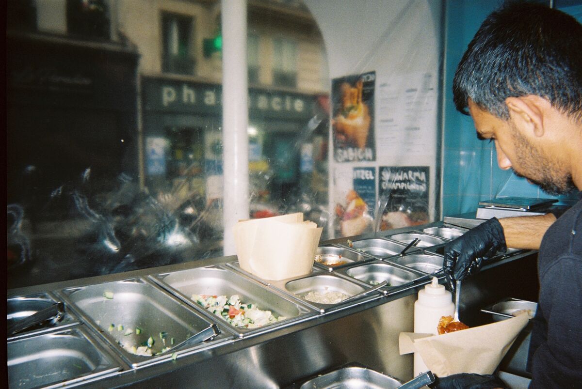 Préparation d'un sabich chez Dizen.