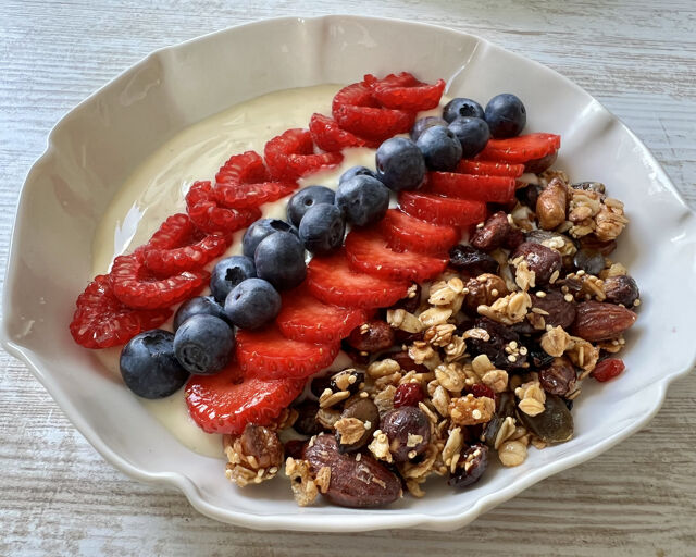 Granola aux flocons d’avoine, riz soufflé et quinoa