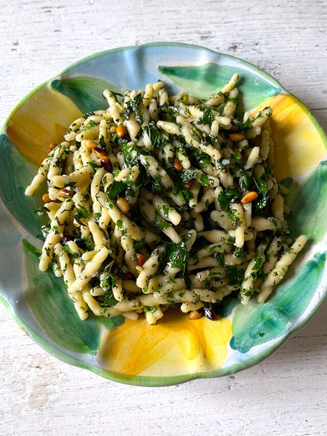 Trofie au parmesan et herbes fraîches
