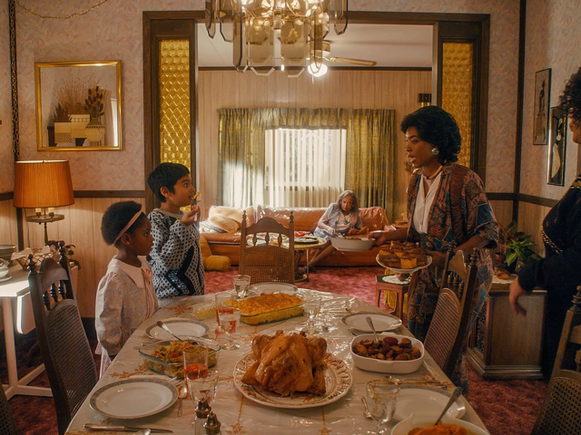 Petit écran, grandes tablées, gros clichés