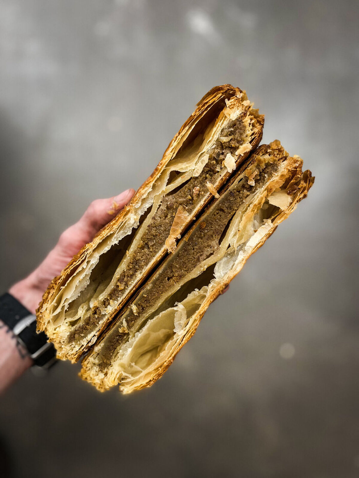 La galette à la pistache de Ferments Bakery (Marseille).