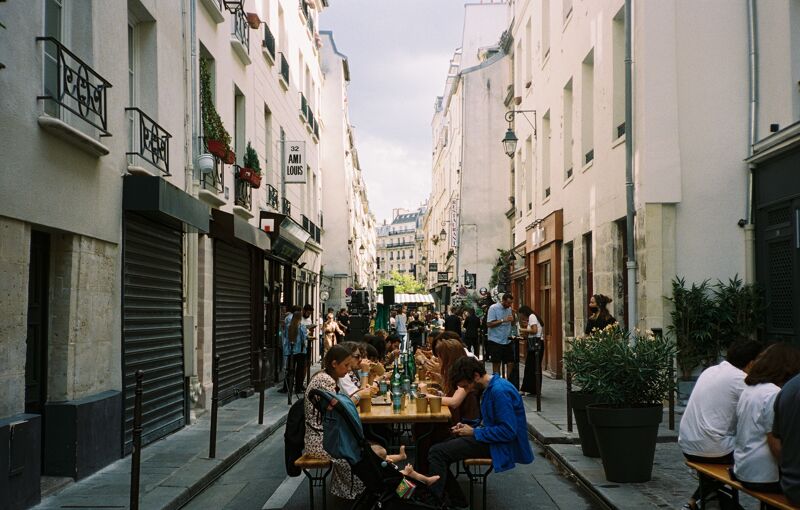 Où grailler en août à Paris ?