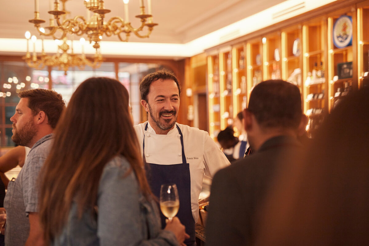 Le chef Romain Meder, tout sourire.