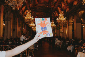 25 ans… et toutes ses dents !