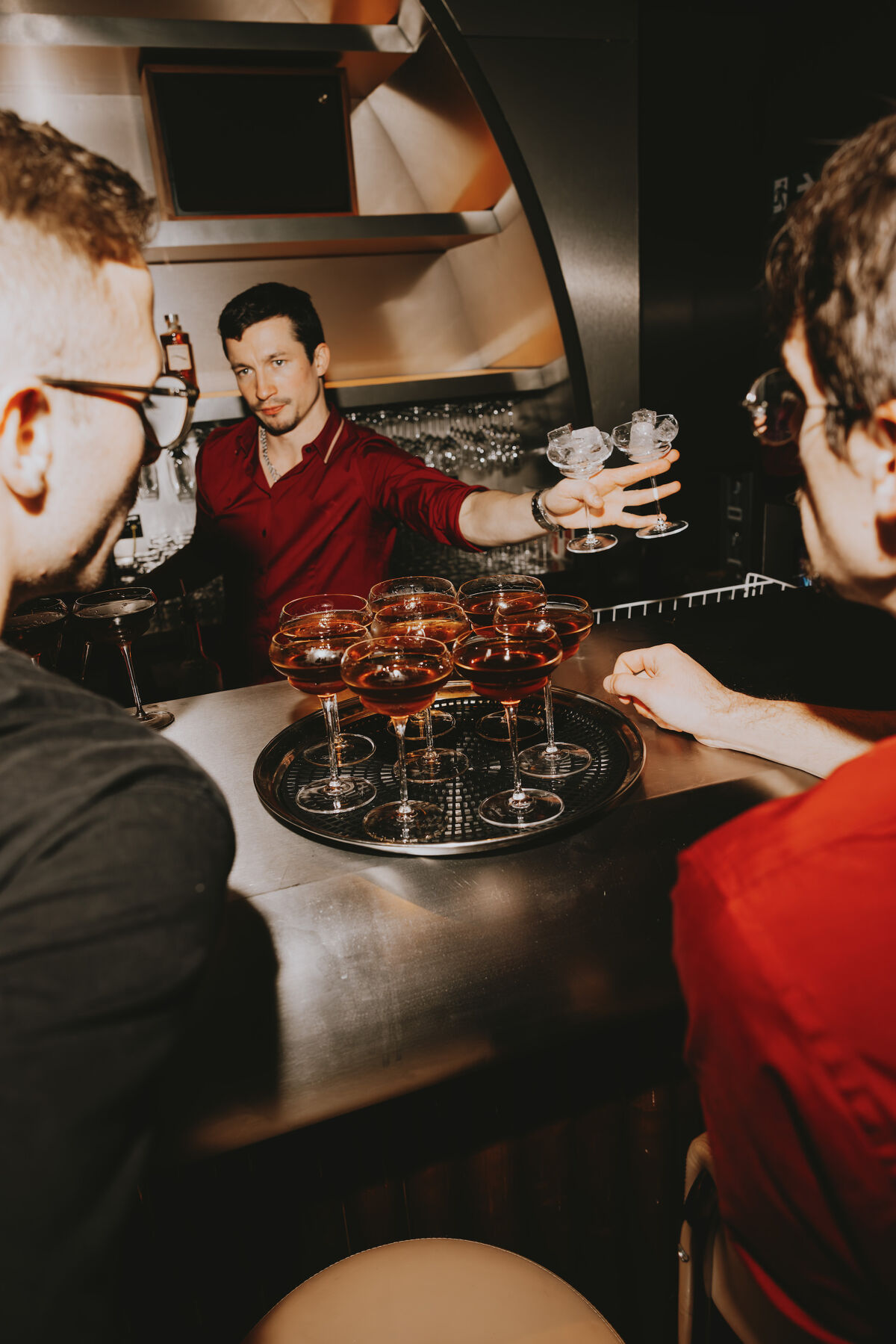 Le Cafecito, un café arrosé d’une larme (de crocodile) de rhum Eminente, servi sur un plateau !